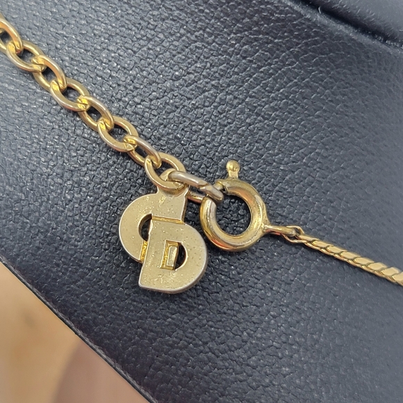 CHRISTIAN DIOR CD Logo Gold Tone Pendant Necklace - Picture 8 of 10